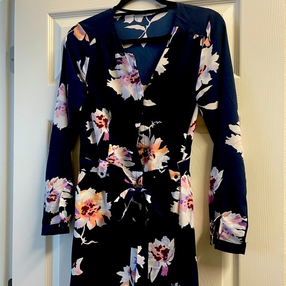 Navy floral long sleeve/shorts romper - Picture 2 of 10